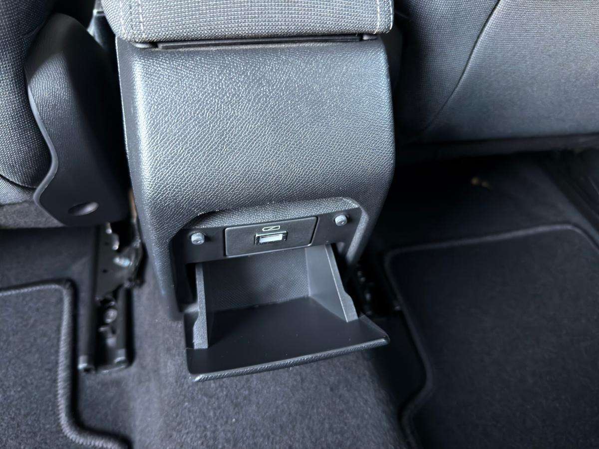 peugeot-308-sw-2019-diesel-1499cc