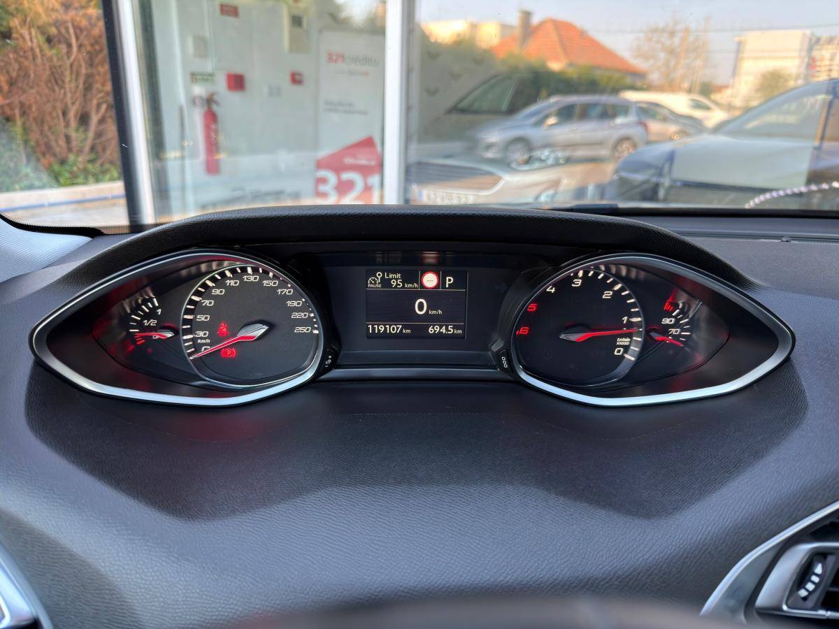 peugeot-308-sw-2019-diesel-1499cc