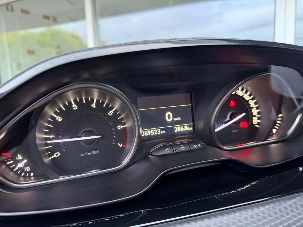 peugeot-2008-2016-gasolina-1199cc