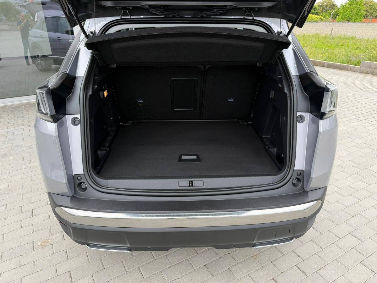 peugeot-3008-2022-diesel-1499cc