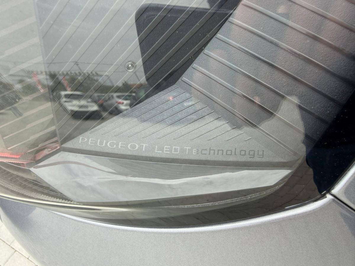 peugeot-3008-2022-diesel-1499cc