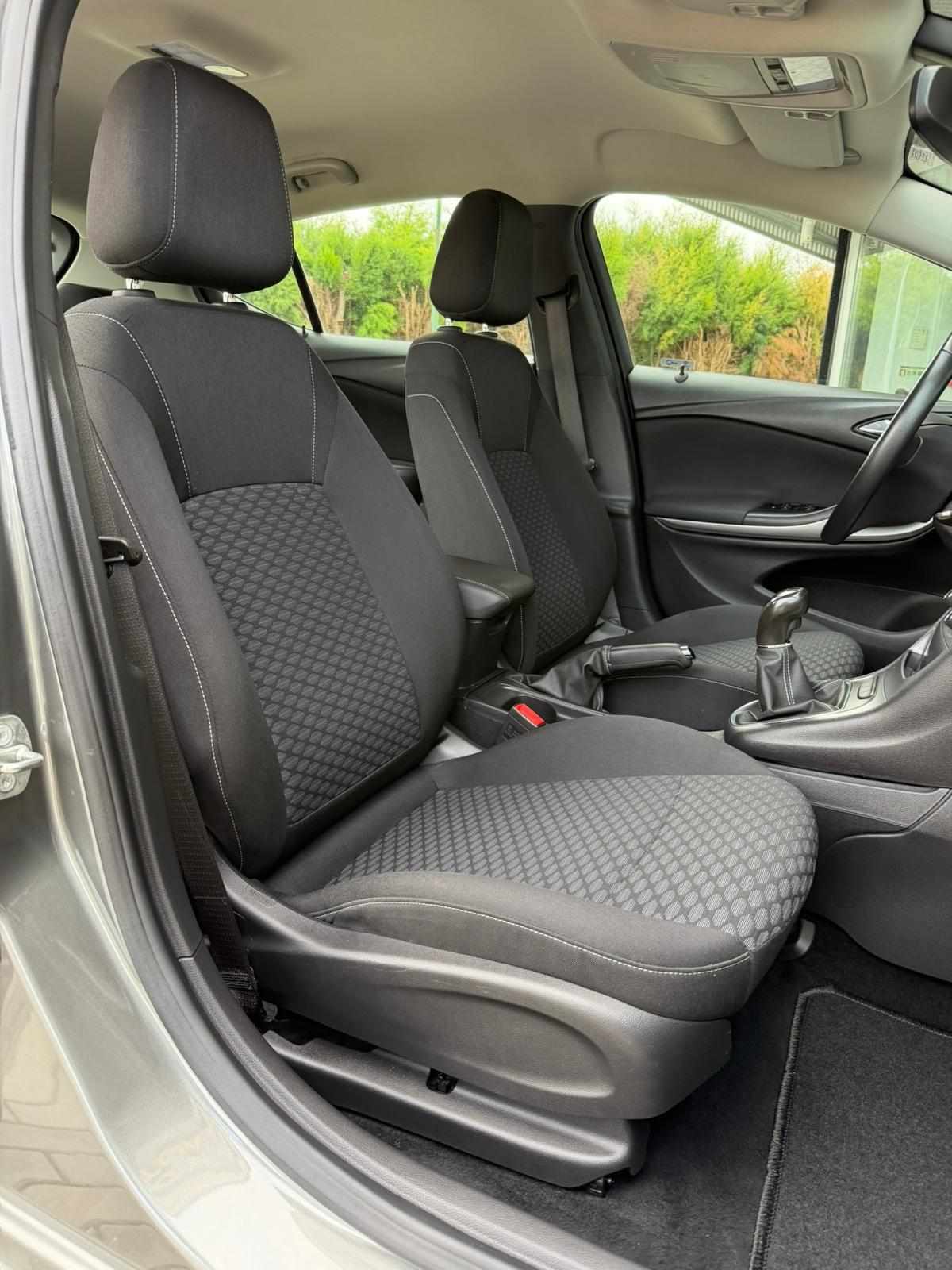 opel-astra-2018-diesel-1598cc