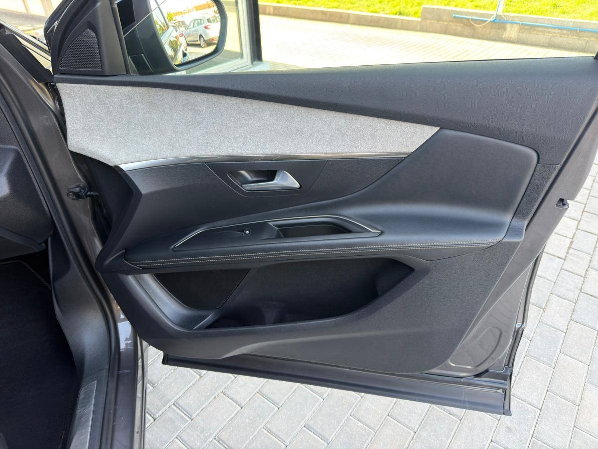 peugeot-3008-2021-hibrido-a-gasolina-1598cc