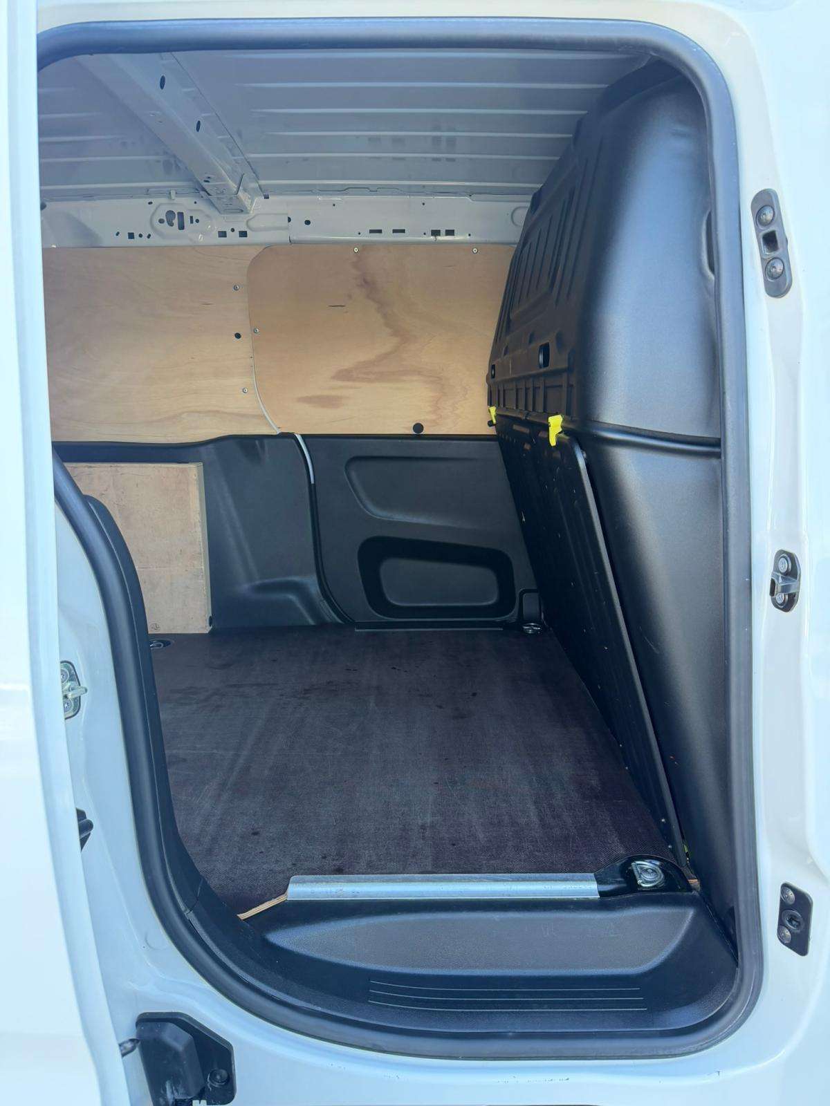 citroen-berlingo-2021-diesel-1499cc