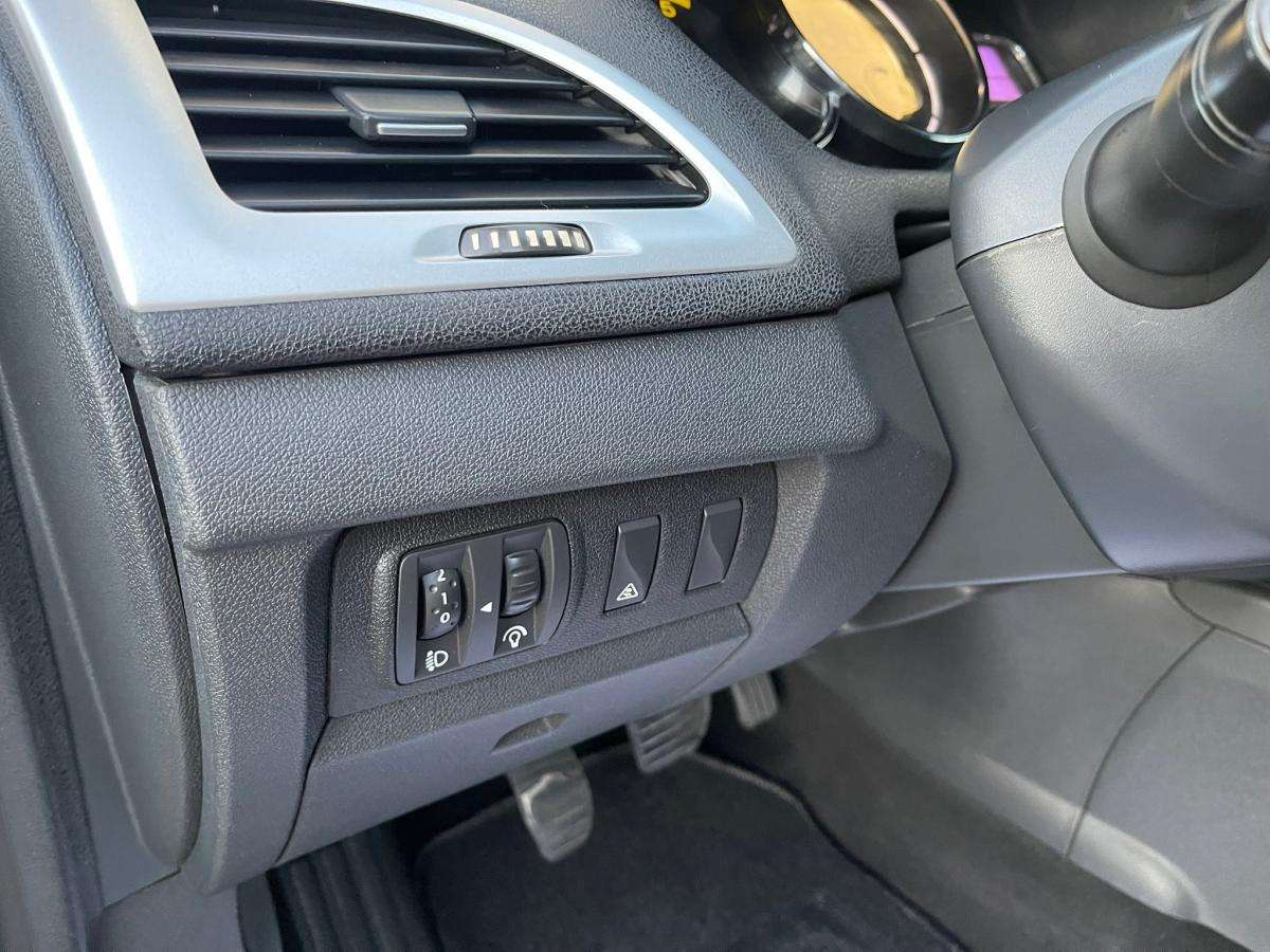 renault-megane-break-2010-diesel-1461cc