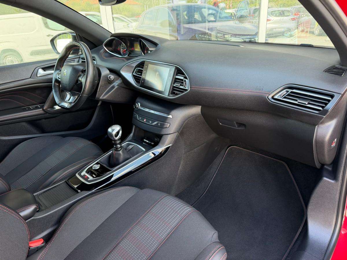 peugeot-308-2017-gasolina-1199cc