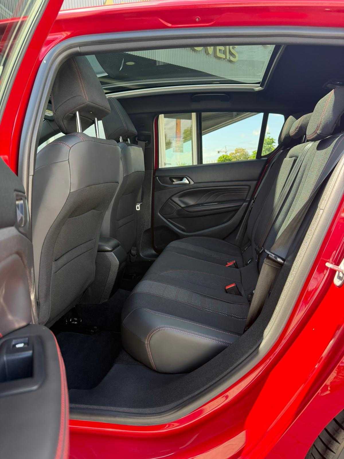 peugeot-308-2017-gasolina-1199cc