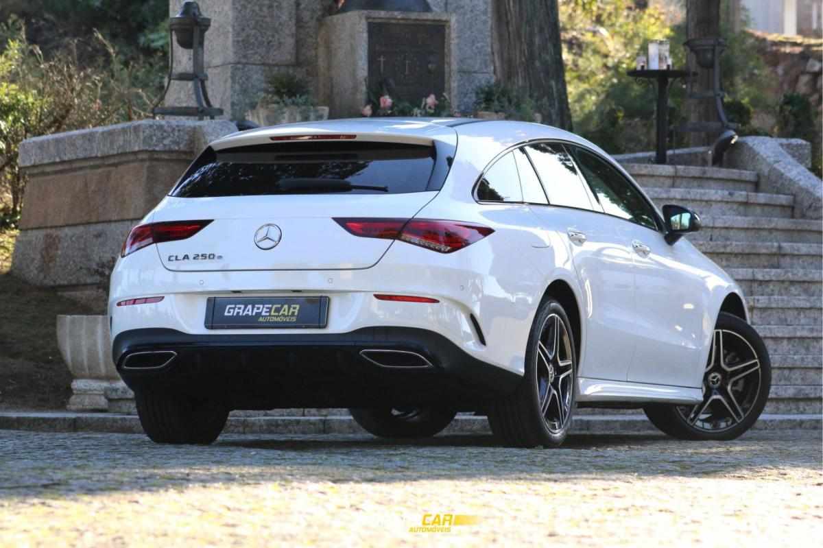 mercedes-benz-cla-250-e-2021-gasolina-1332cc