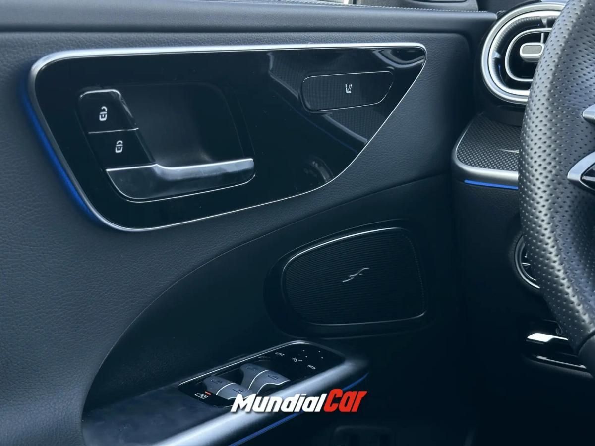 mercedes-benz-classe-c-300-e-2023-hibrido-a-gasolina-1999cc