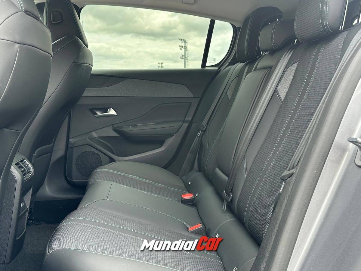 peugeot-308-2022-gasolina-1199cc
