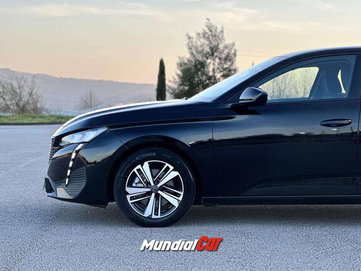 peugeot-308-2023-gasolina-1199cc