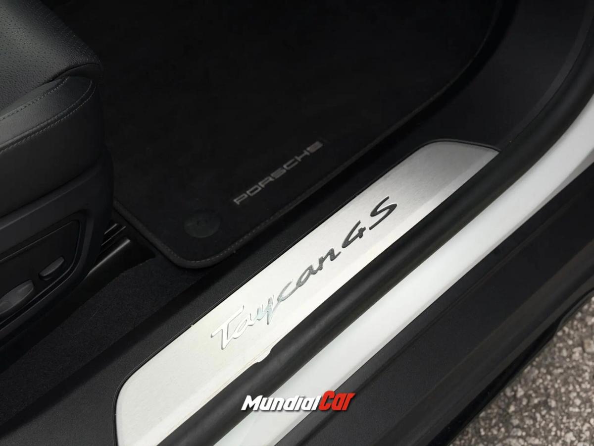 porsche-taycan-2022-eletrico-0cc