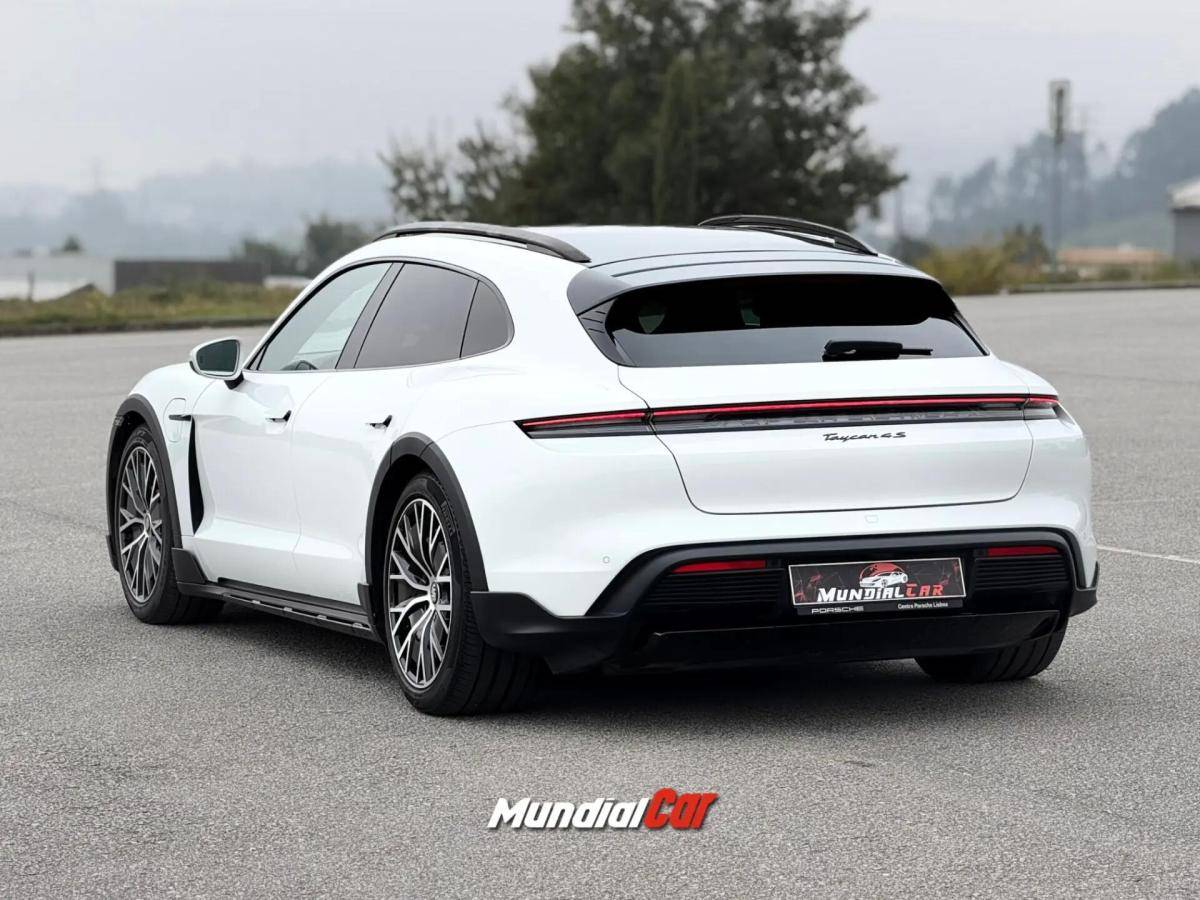 porsche-taycan-2022-eletrico-0cc