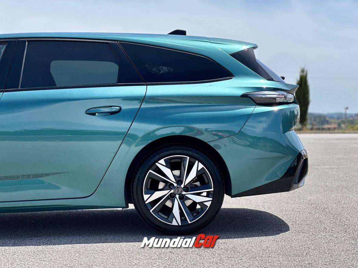 peugeot-308-sw-2022-diesel-1499cc