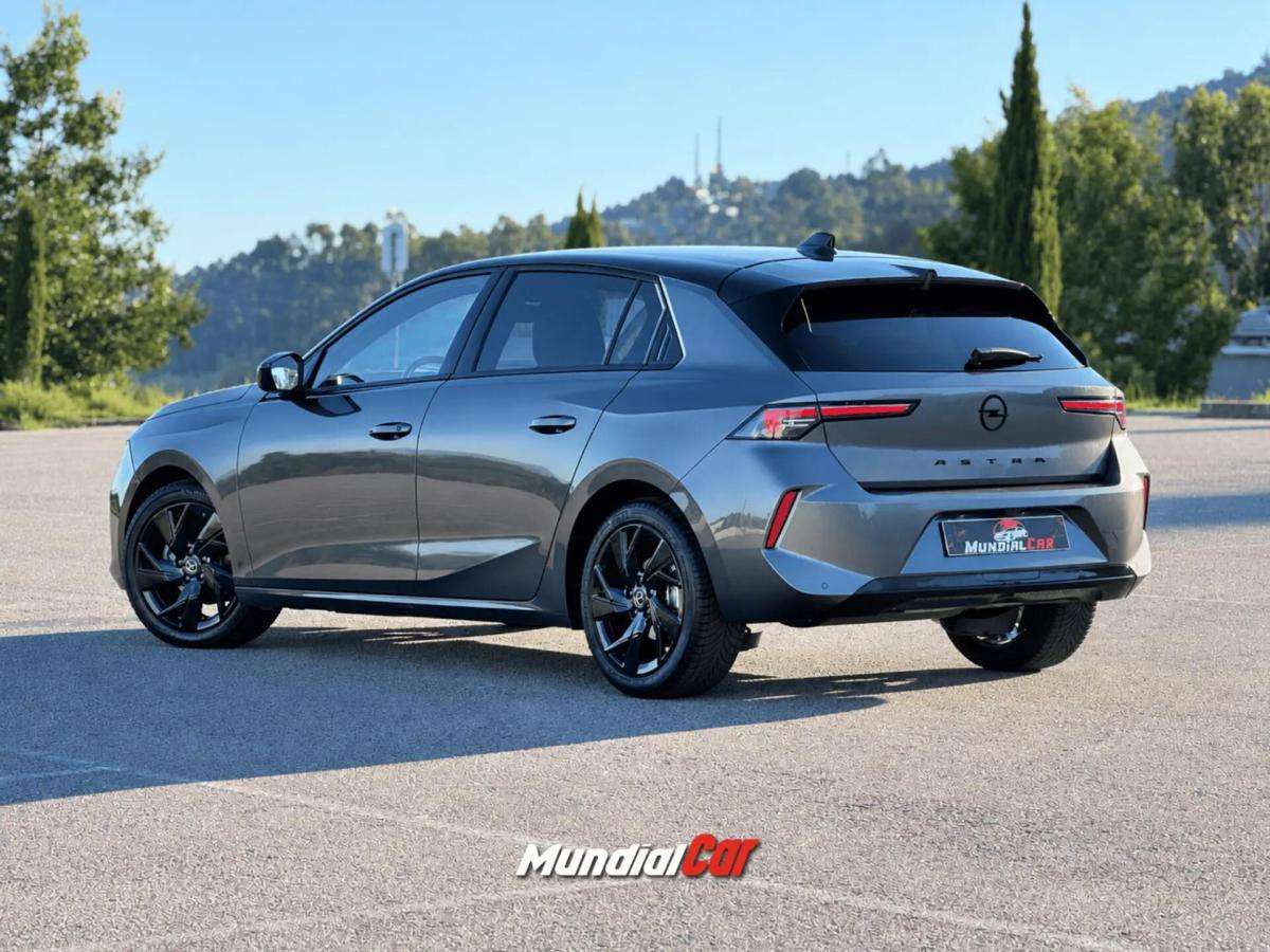 opel-astra-2023-gasolina-1199cc
