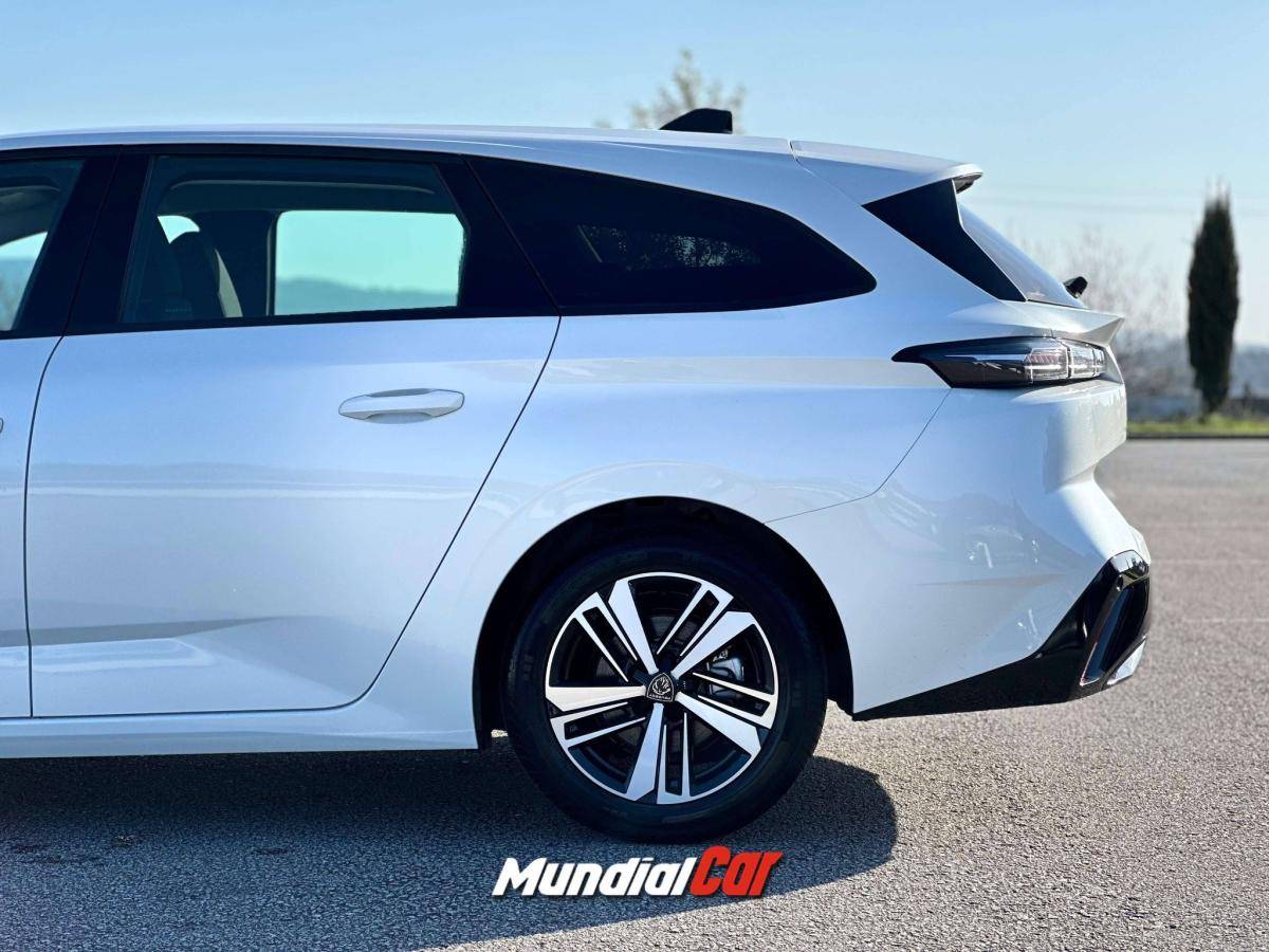 peugeot-308-sw-2022-diesel-1499cc