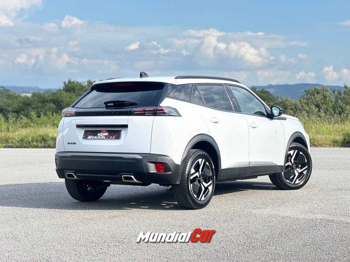 peugeot-2008-2023-gasolina-1199cc
