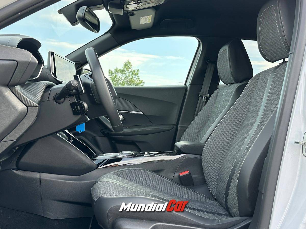 peugeot-2008-2023-gasolina-1199cc
