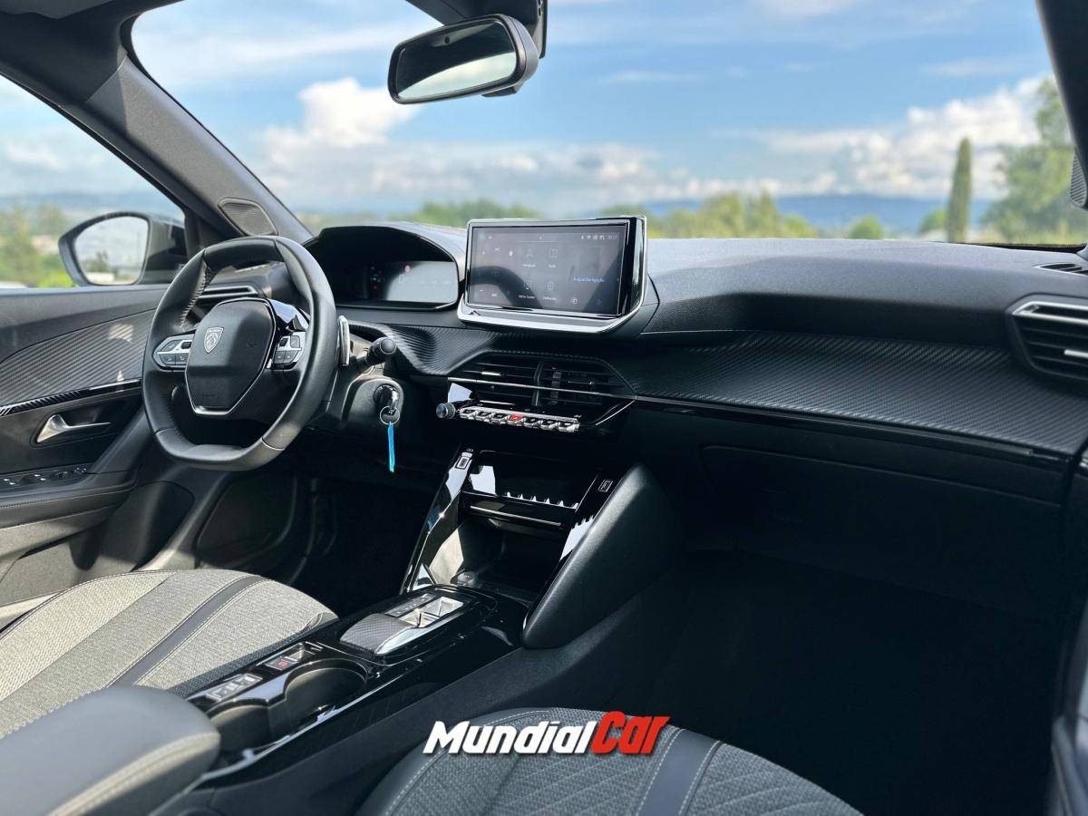 peugeot-2008-2023-gasolina-1199cc