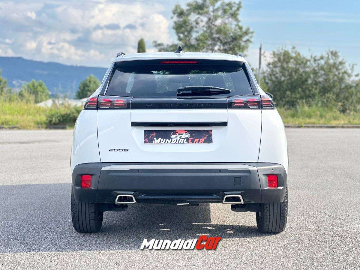 peugeot-2008-2023-gasolina-1199cc