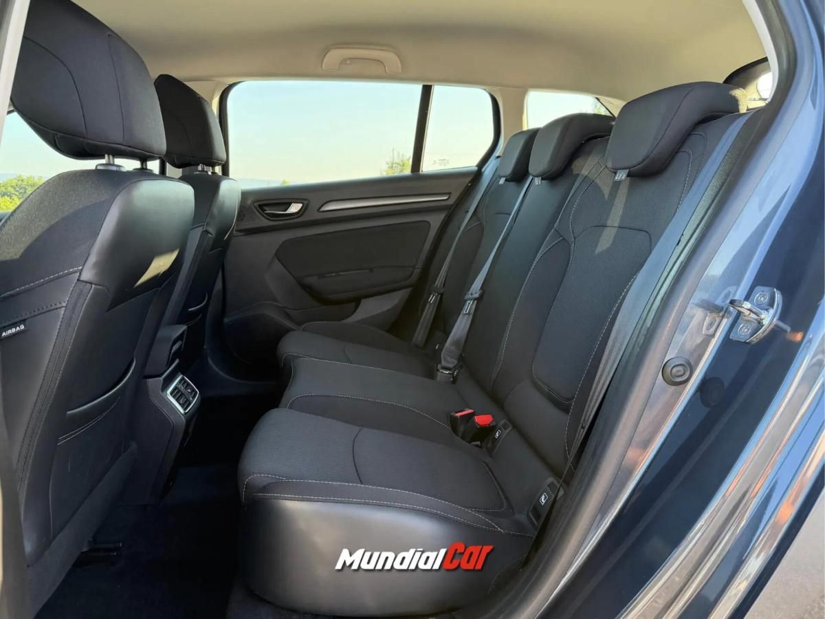 renault-megane-sport-tourer-2022-hibrido-a-gasolina-1598cc