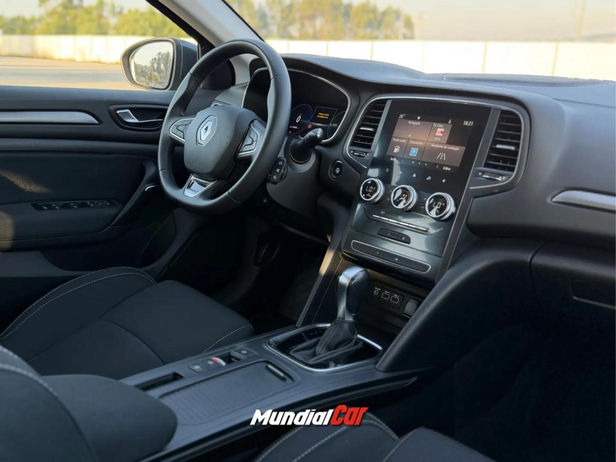 renault-megane-sport-tourer-2022-hibrido-a-gasolina-1598cc