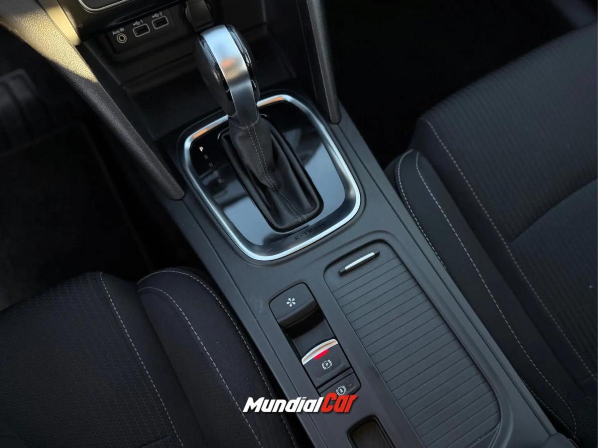 renault-megane-sport-tourer-2022-hibrido-a-gasolina-1598cc