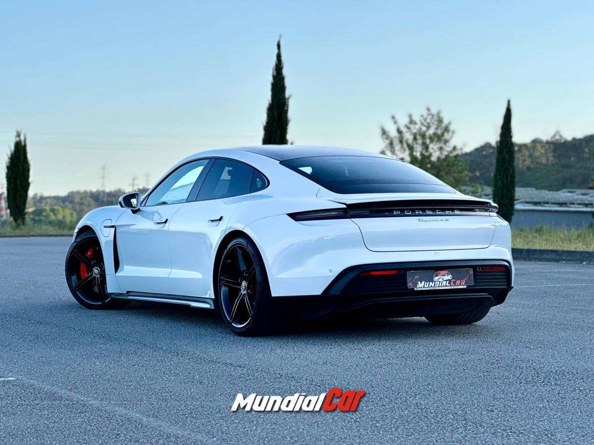 porsche-taycan-2022-eletrico-0cc