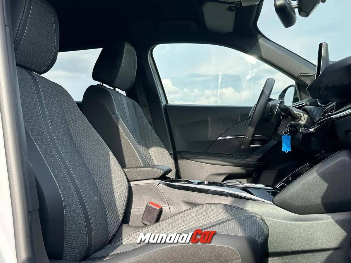 peugeot-2008-2023-gasolina-1199cc