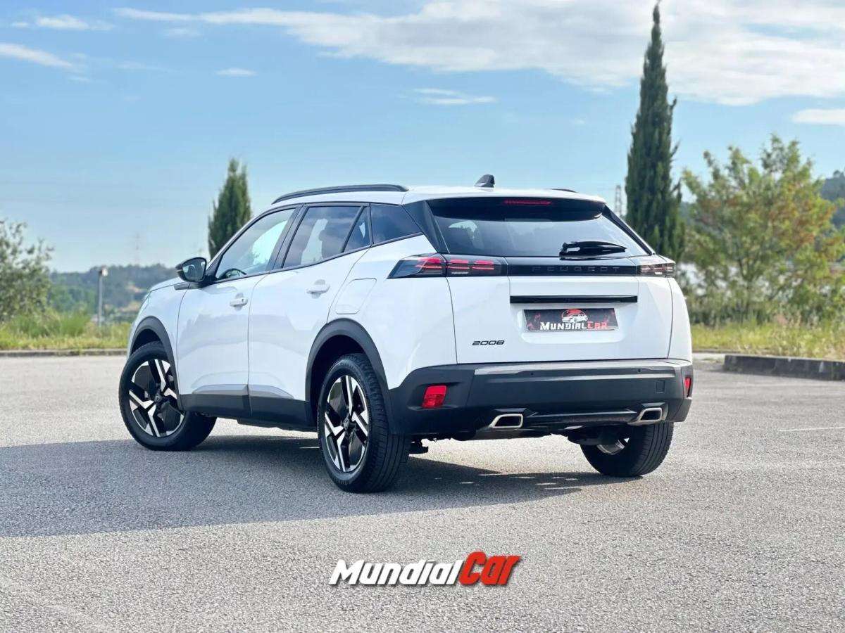 peugeot-2008-2023-gasolina-1199cc