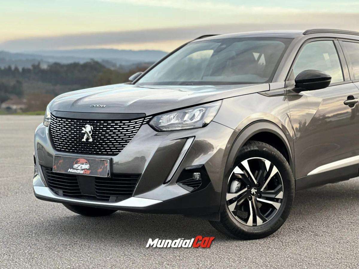 peugeot-2008-2023-gasolina-1199cc