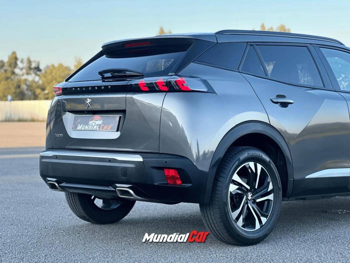 peugeot-2008-2023-gasolina-1199cc