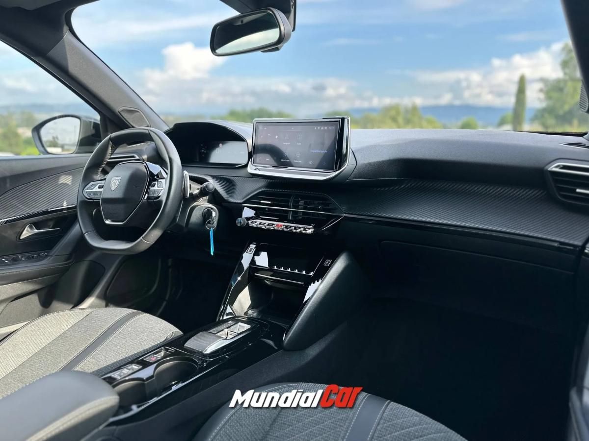 peugeot-2008-2023-gasolina-1199cc