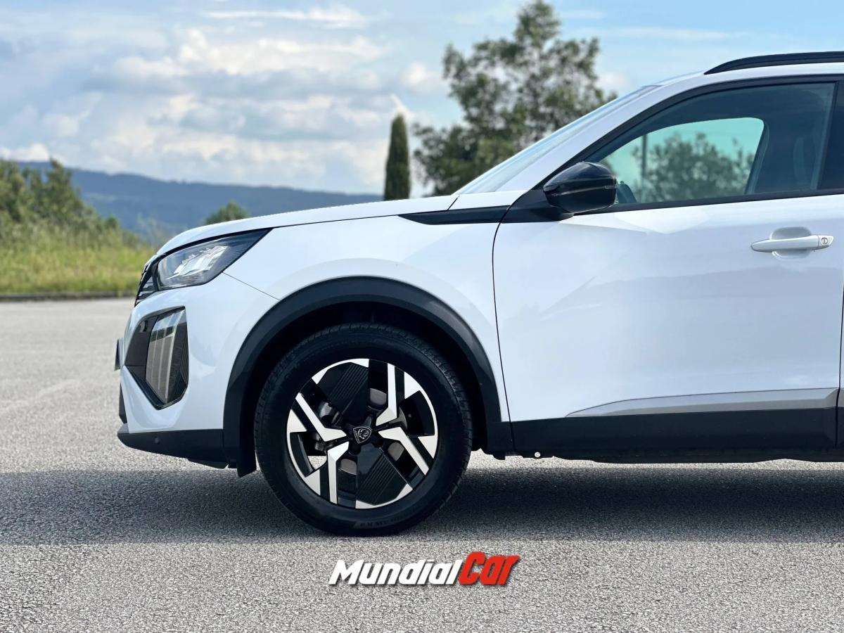 peugeot-2008-2023-gasolina-1199cc