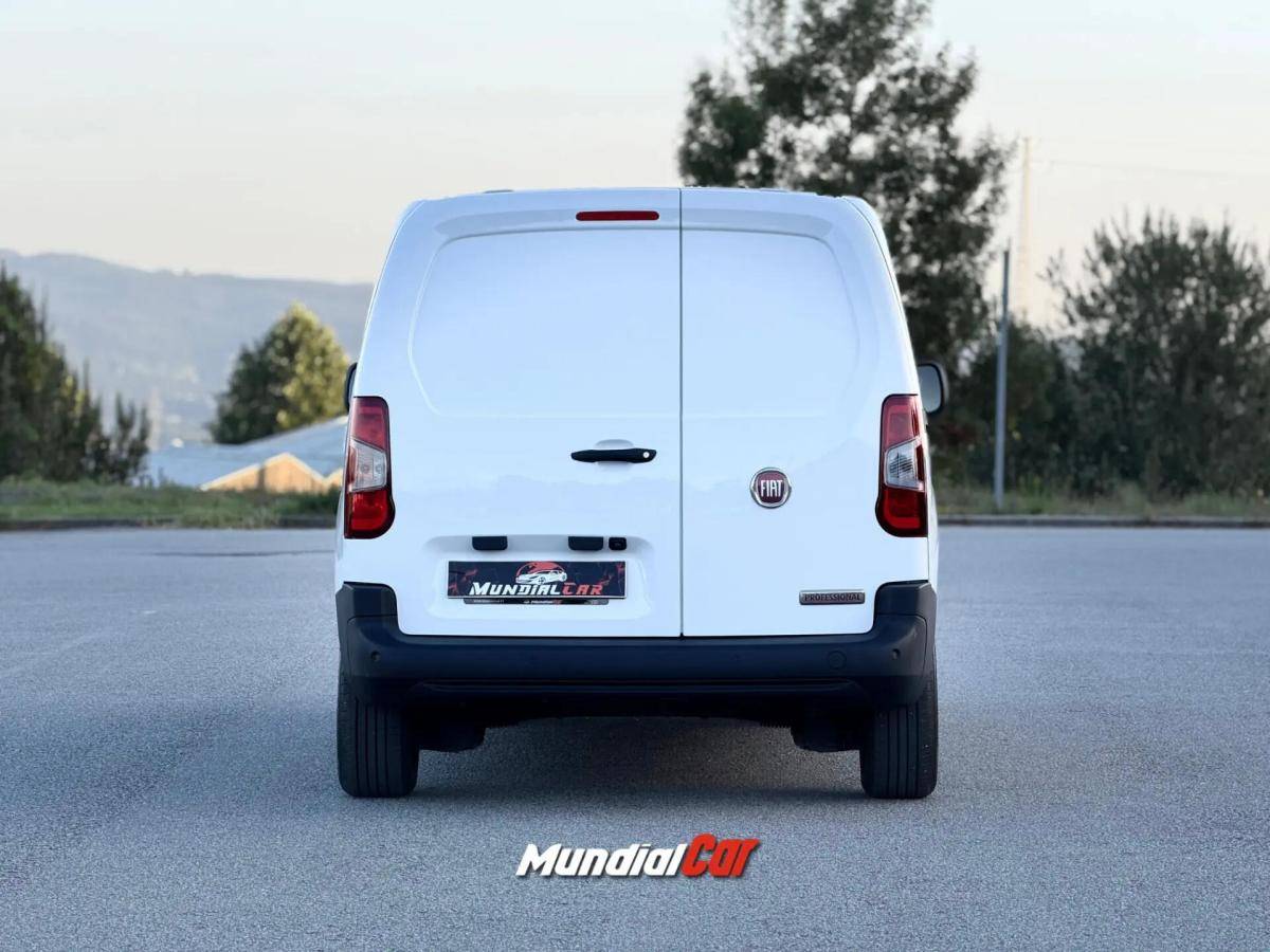 fiat-doblo-2023-diesel-1499cc