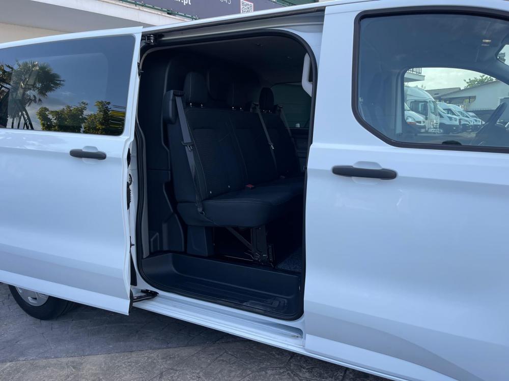 ford-transit-custom-2025-diesel-1996cc