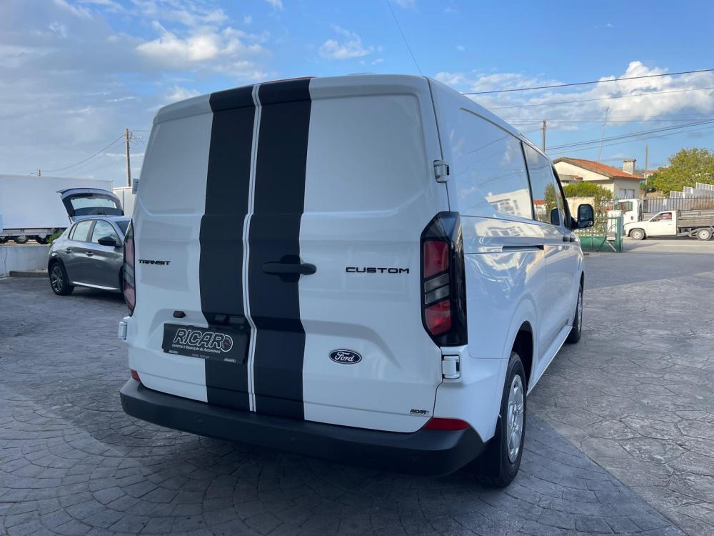 ford-transit-custom-2025-diesel-1996cc