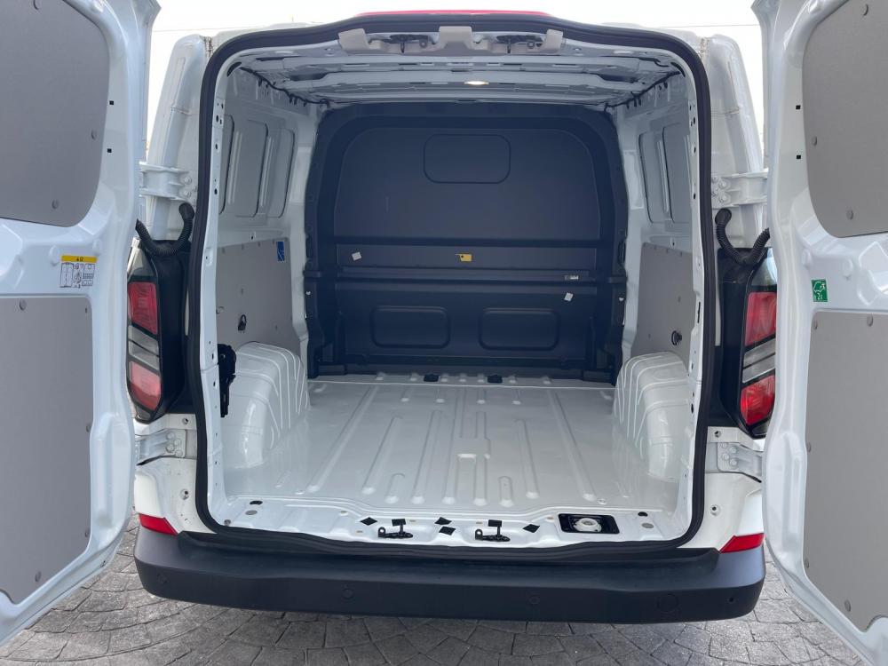 ford-transit-custom-2025-diesel-1996cc