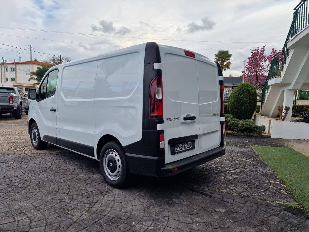 renault-trafic-2018-diesel-1600cc