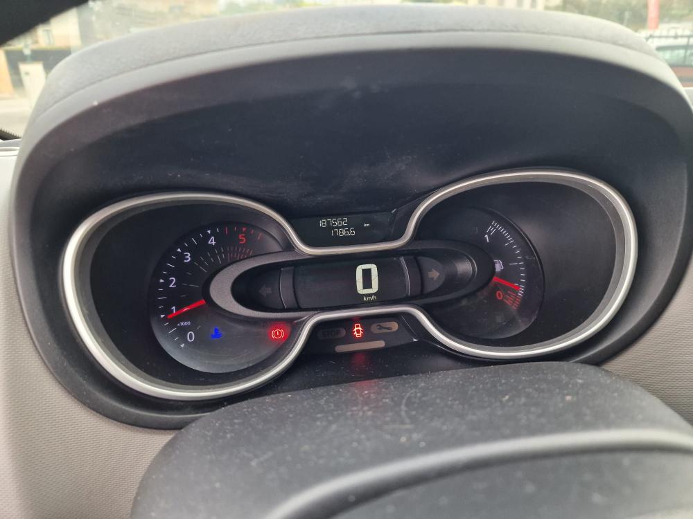renault-trafic-2018-diesel-1600cc