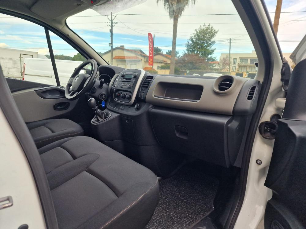 renault-trafic-2018-diesel-1600cc