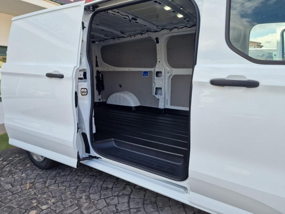 ford-transit-custom-2025-diesel-1996cc