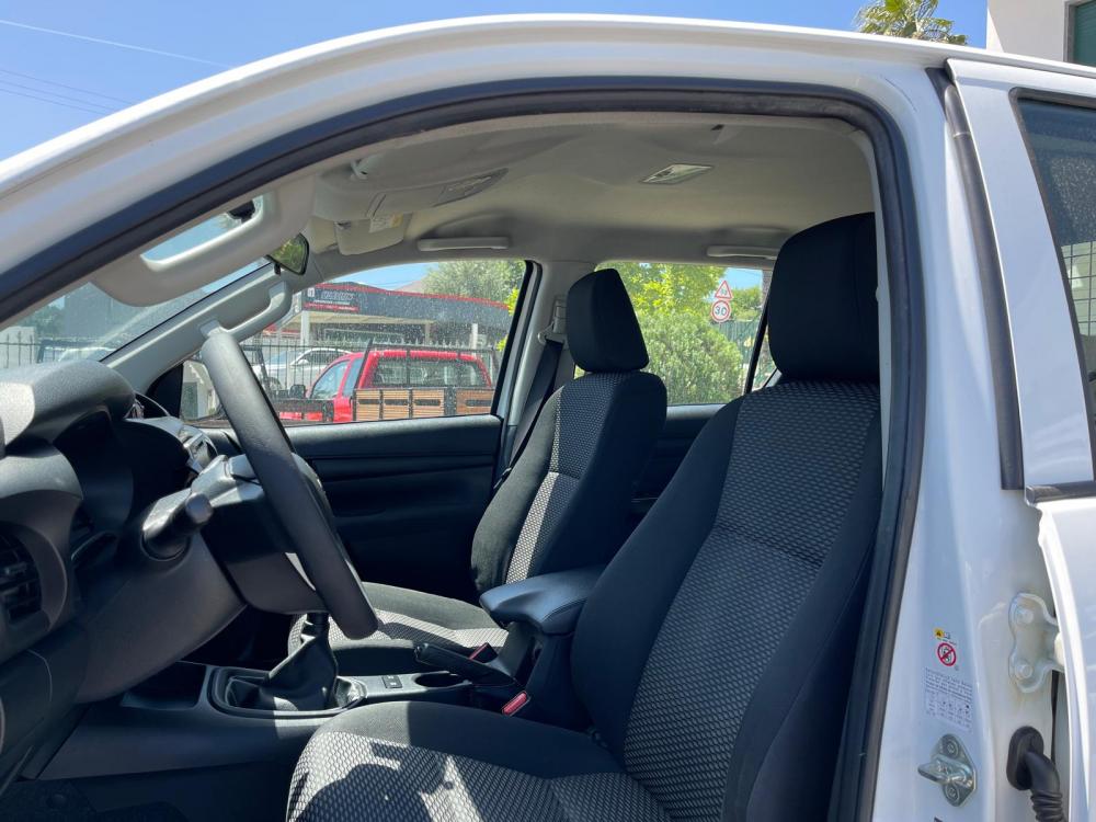 toyota-hilux-2018-diesel-2393cc