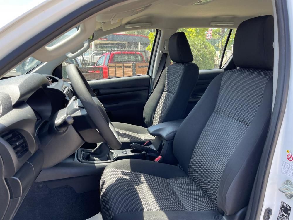 toyota-hilux-2018-diesel-2393cc