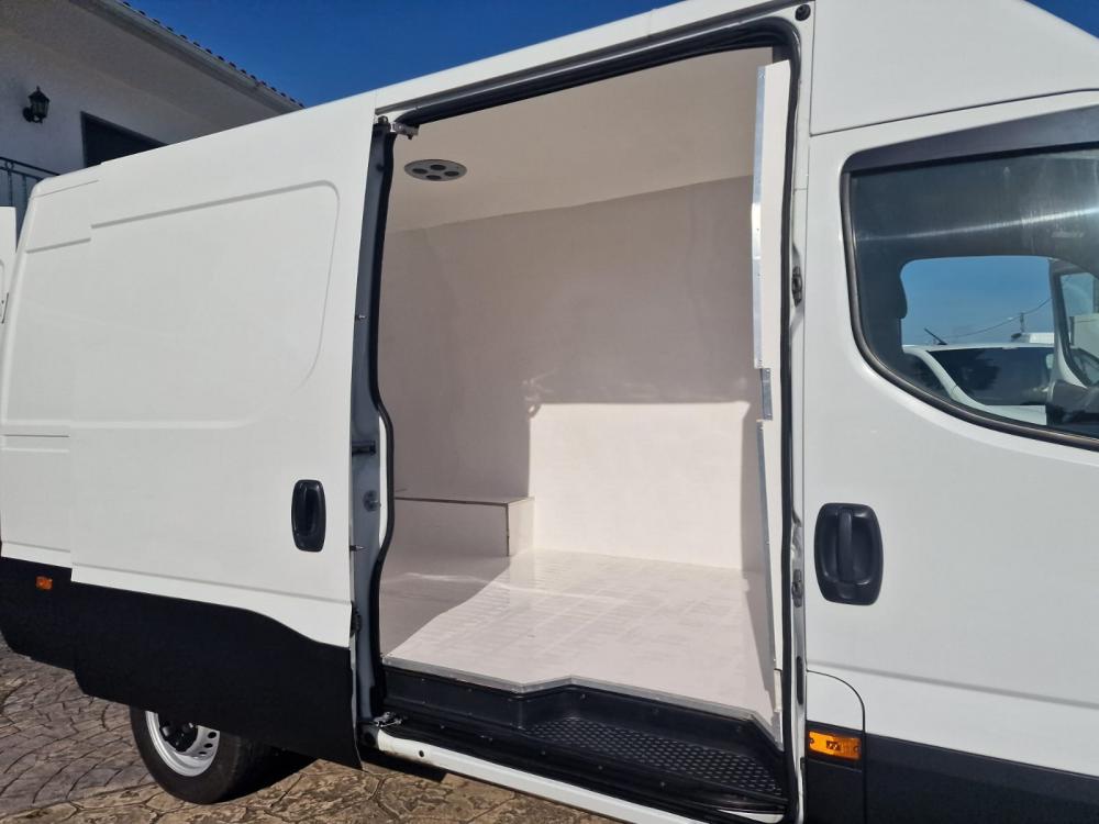 iveco-daily-2018-diesel-2287cc