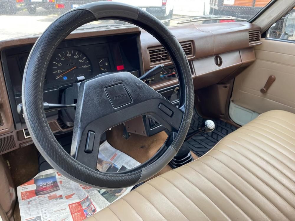 toyota-hilux-1986-diesel-2446cc