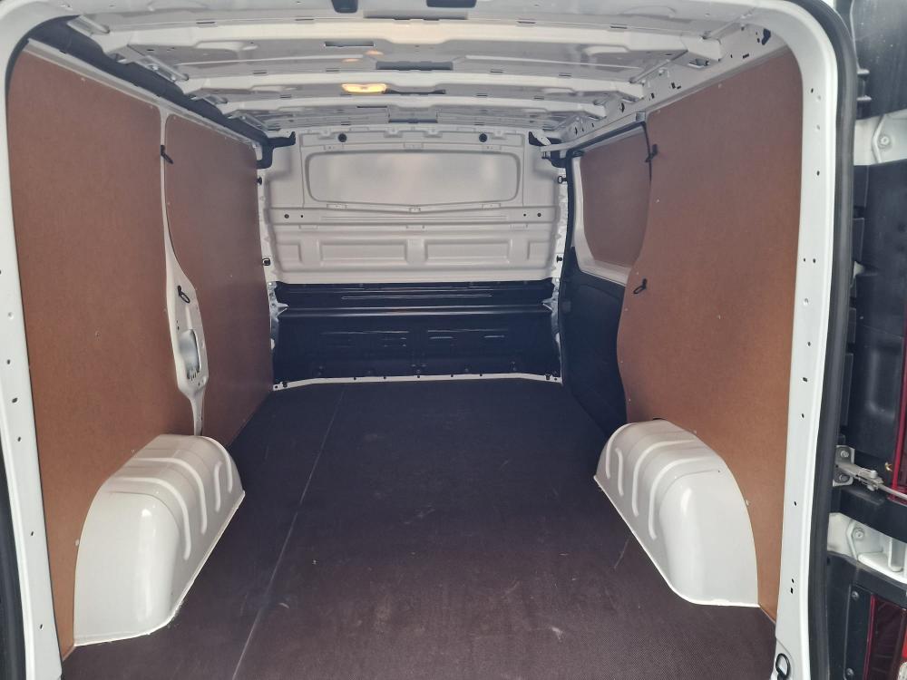 renault-trafic-2023-diesel-1997cc