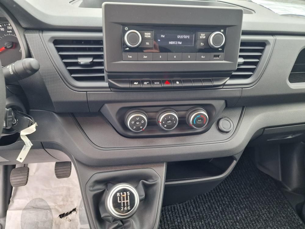 renault-trafic-2023-diesel-1997cc