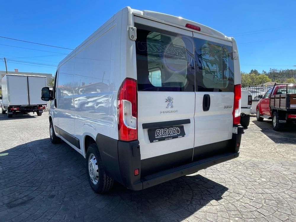 peugeot-boxer-2023-diesel-2179cc