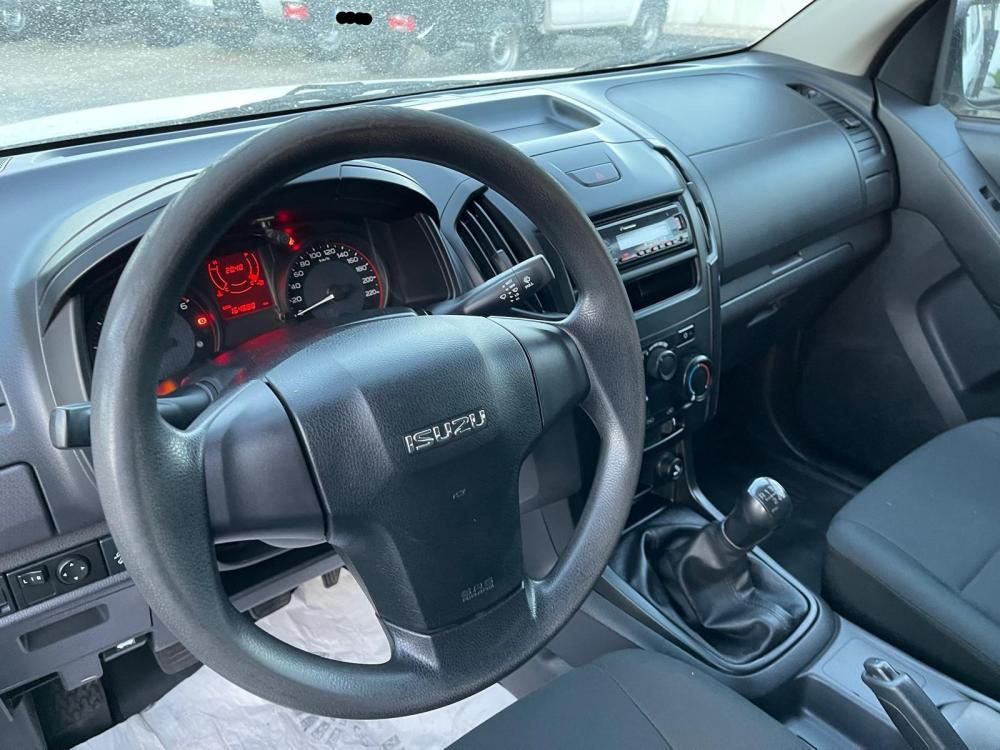 isuzu-d-max-2017-diesel-1898cc